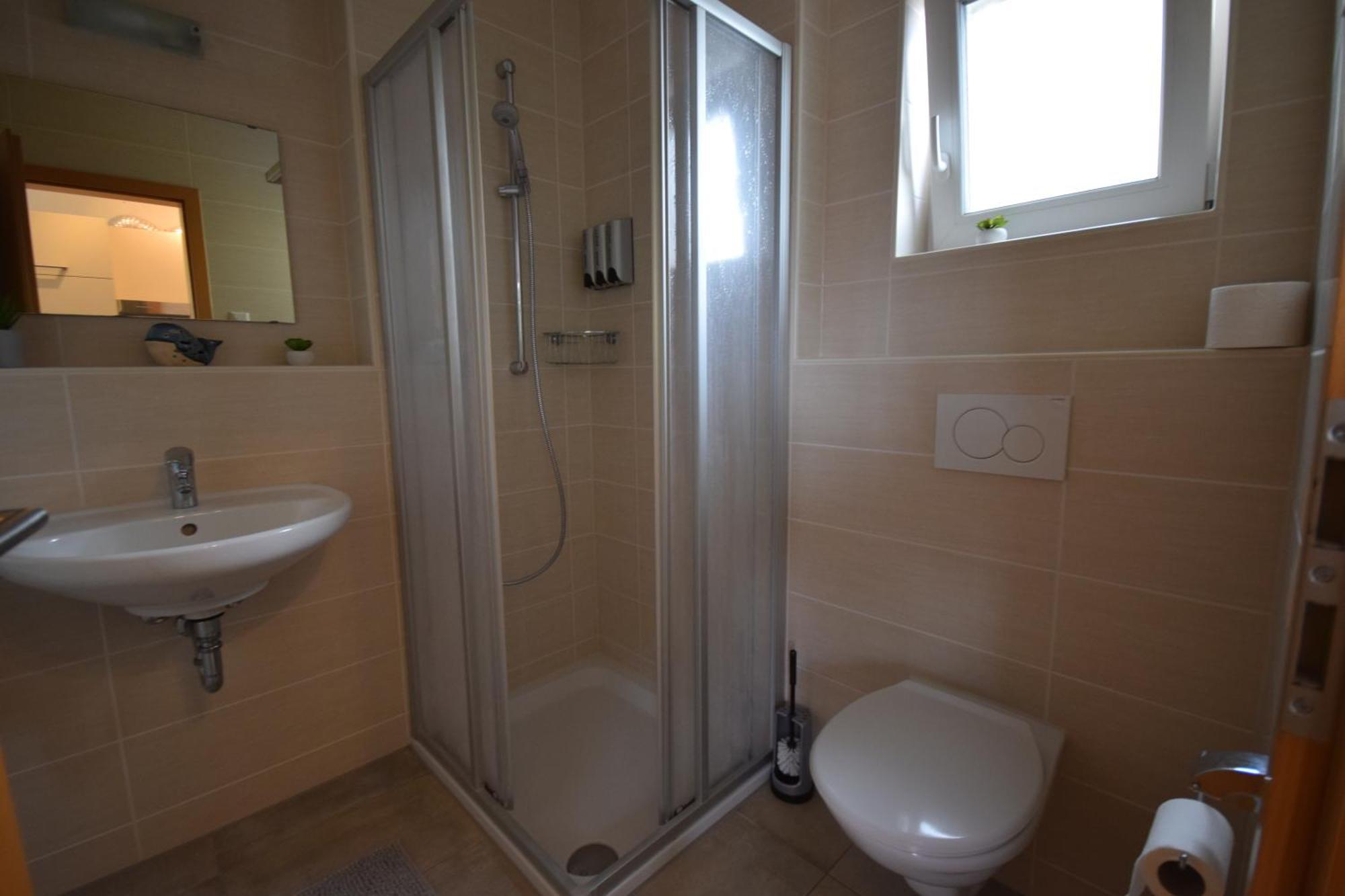 Nestwerk Komfort R23-12 - Balkon, Arbeitsplatz & Zentrumsnah Biberach an der Riß Exterior foto