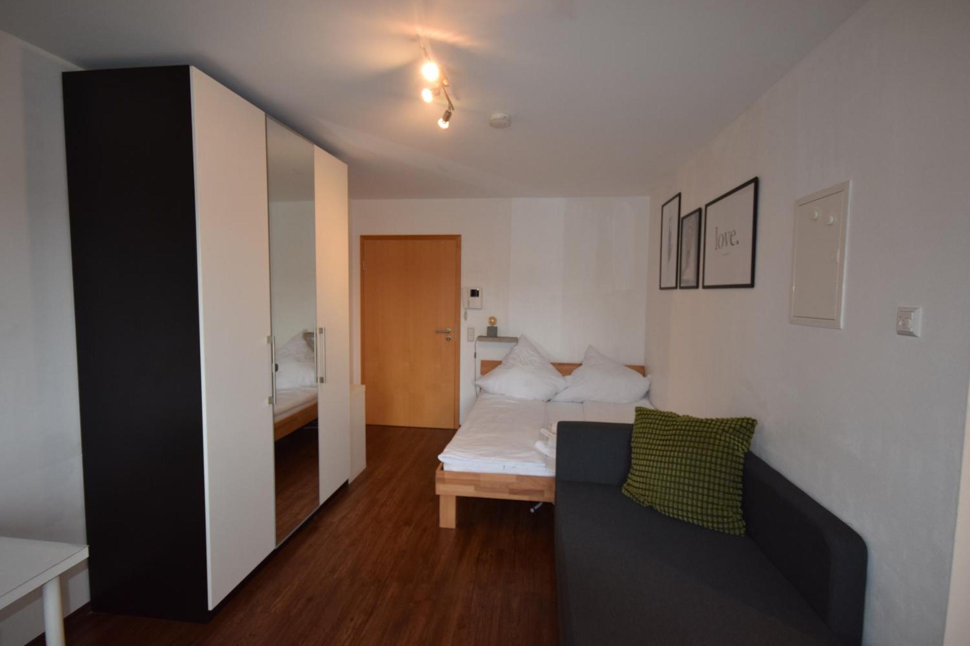 Nestwerk Komfort R23-12 - Balkon, Arbeitsplatz & Zentrumsnah Biberach an der Riß Exterior foto